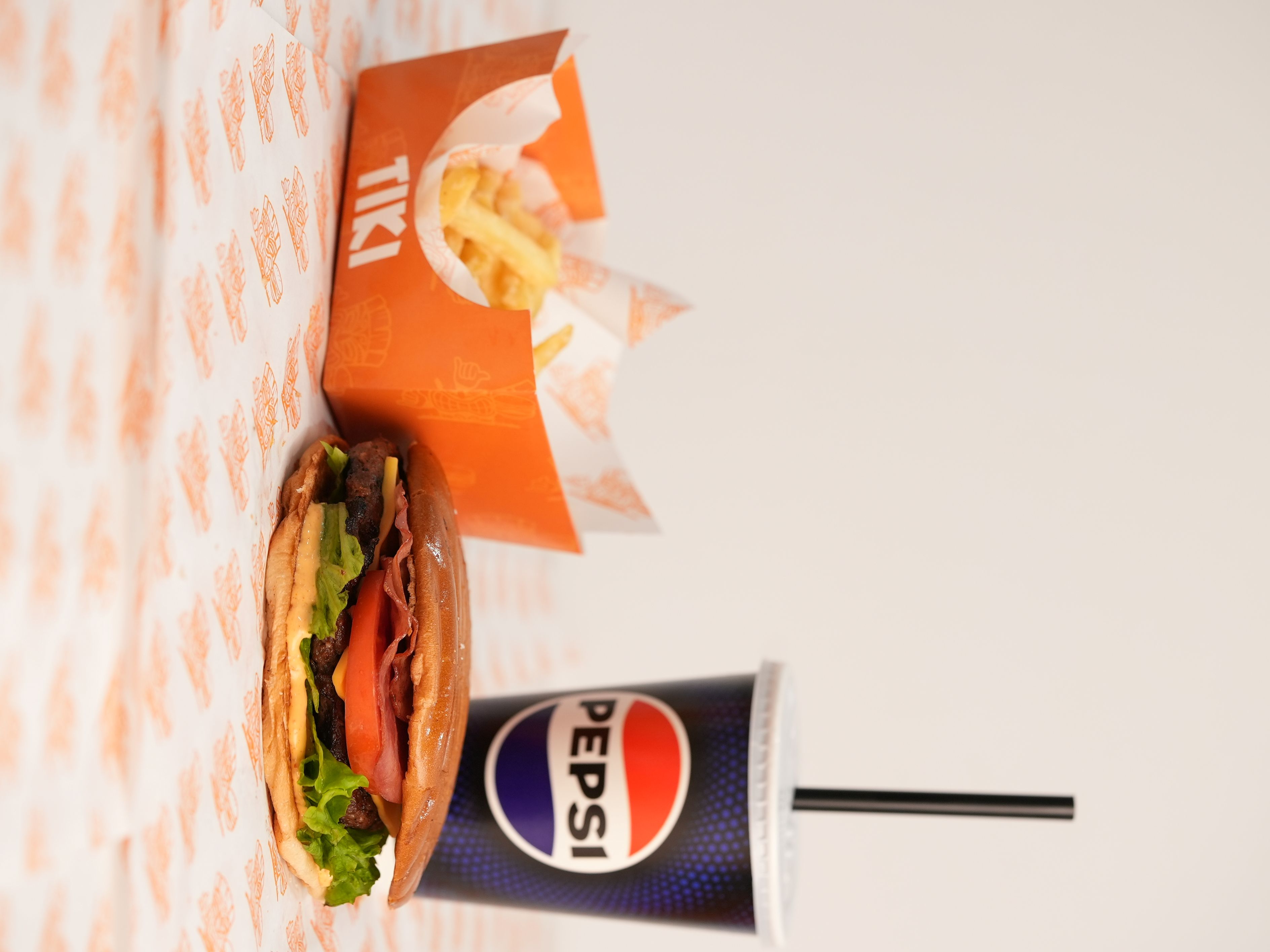 فلات سموكد برغر كومبو