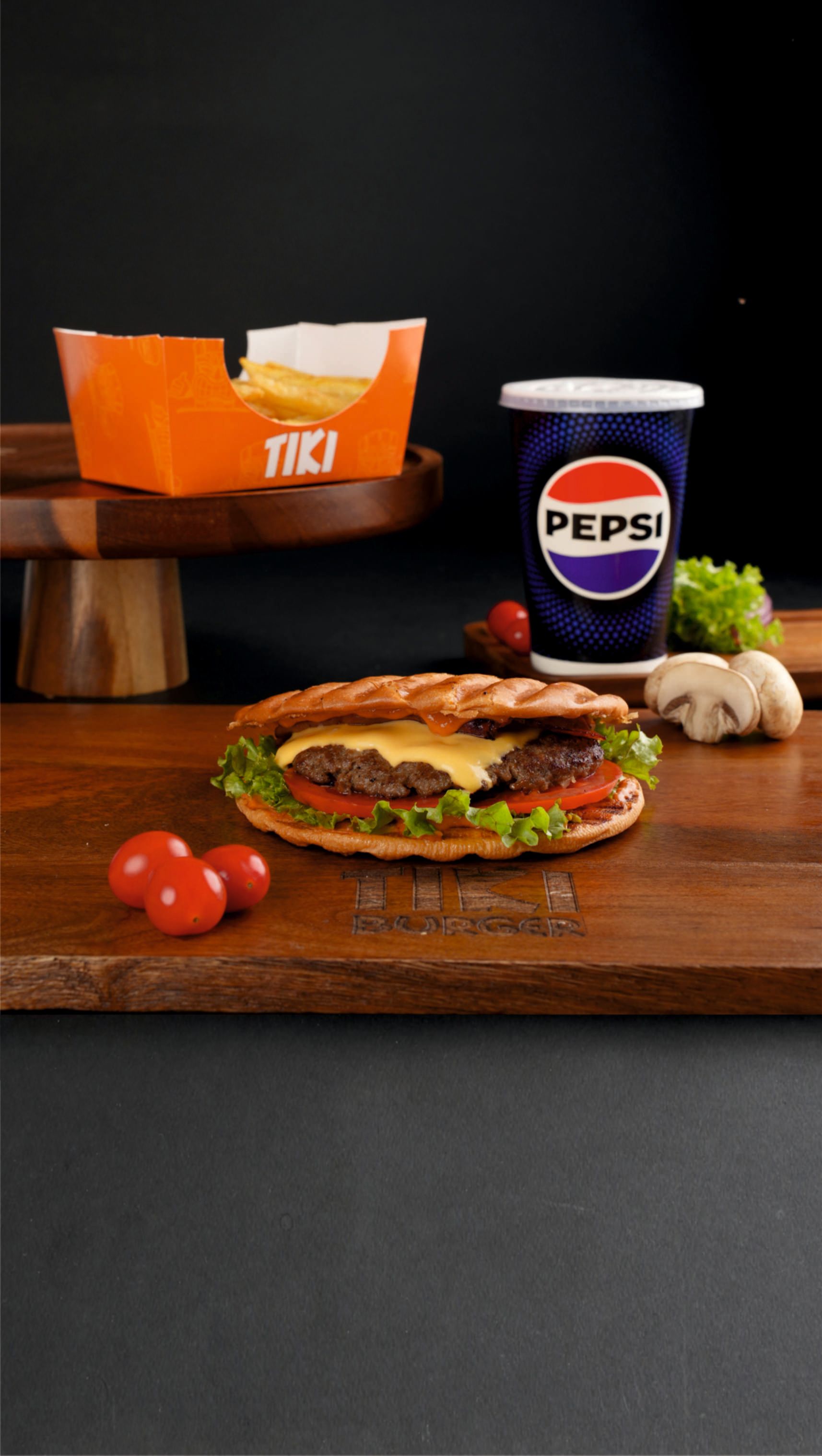 فلات سموكد برغر كومبو